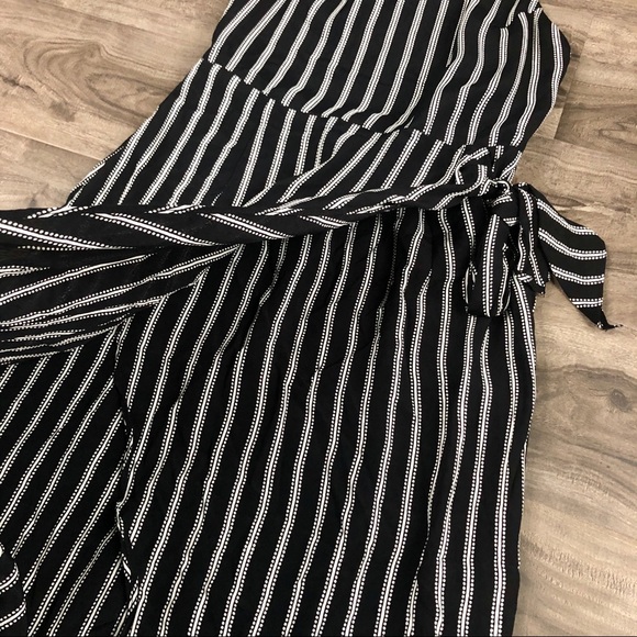 Faux Wrap Dress - Picture 5 of 7